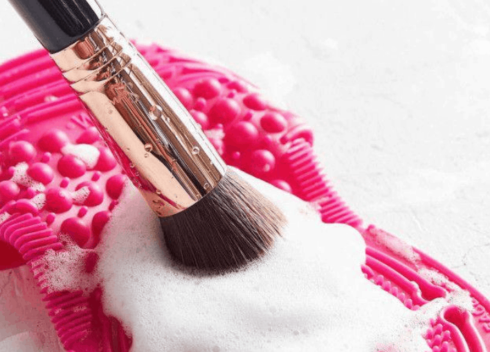 Word Of Mash How To Clean Your Makeup Brushes Mashion